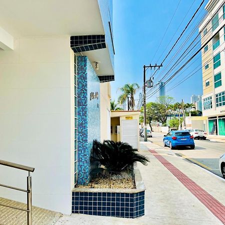 Lindo Apto Balneario Camboriu 1200 M Praia Central Exteriör bild