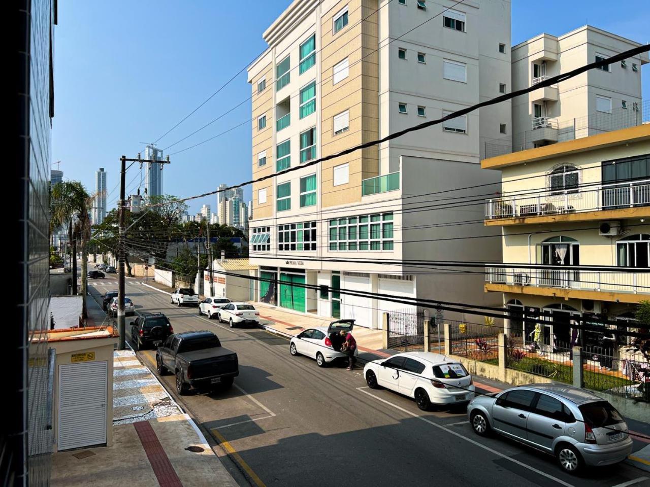 Lindo Apto Balneario Camboriu 1200 M Praia Central Exteriör bild